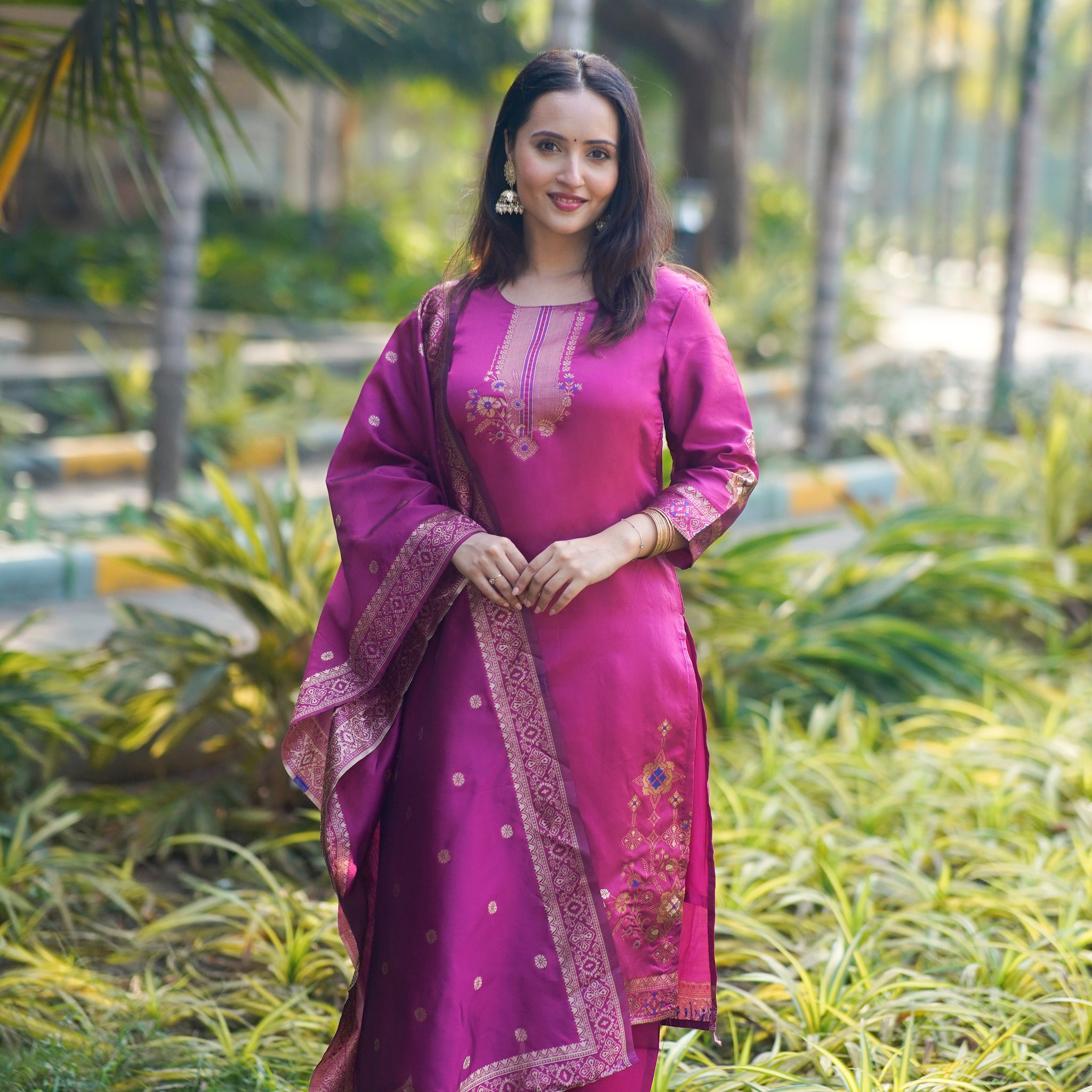 Royal Magenta Silk Kurta Set with Brocade Dupatta 🌺