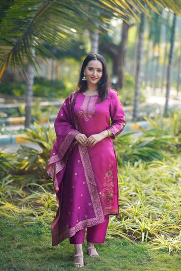 Royal Magenta Silk Kurta Set with Brocade Dupatta 🌺