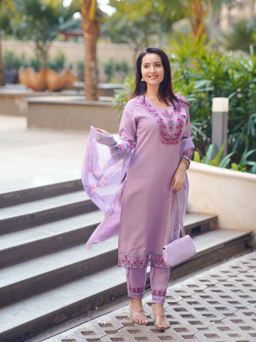 Lavender Bloom Embroidered Cotton Set 💮